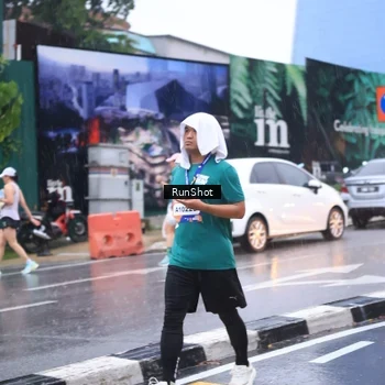 Runner Photo 7936642