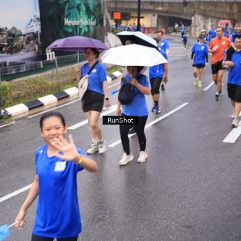 Runner Photo 7936649