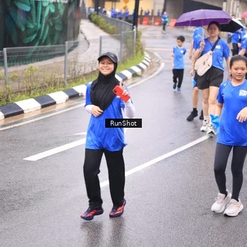 Runner Photo 7936652