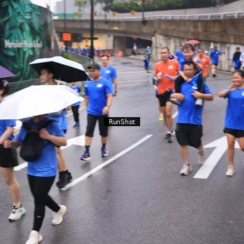 Runner Photo 7936657