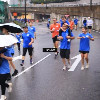 Runner Photo 7936658