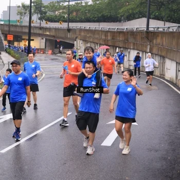 Runner Photo 7936670
