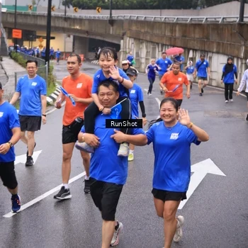 Runner Photo 7936671