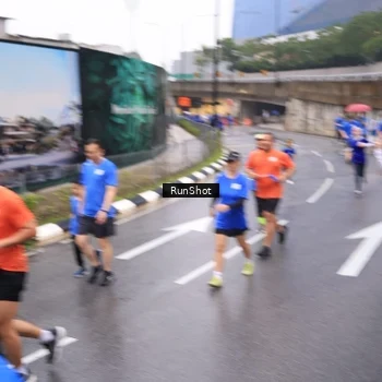Runner Photo 7936706