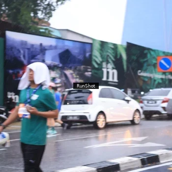 Runner Photo 7936717