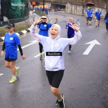 Runner Photo 7936719