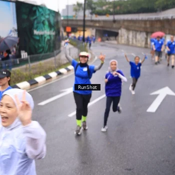 Runner Photo 7936723