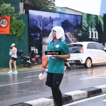 Runner Photo 7936728
