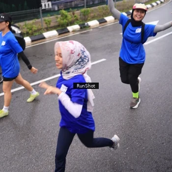 Runner Photo 7936741