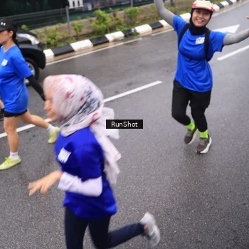 Runner Photo 7936744