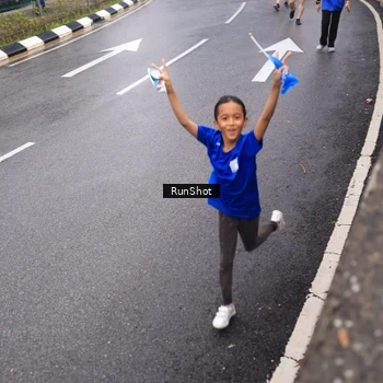 Runner Photo 7936753