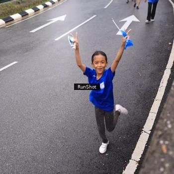 Runner Photo 7936758