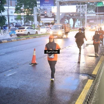 Runner Photo 7936773