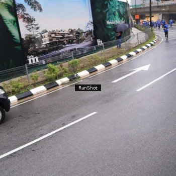 Runner Photo 7936780