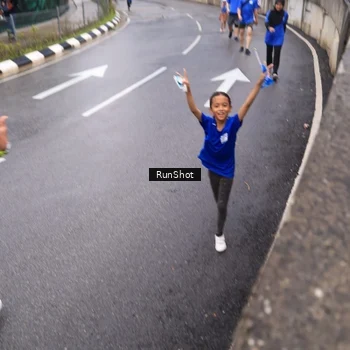 Runner Photo 7936787