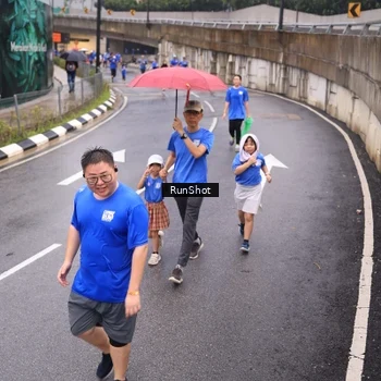 Runner Photo 7936802