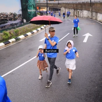 Runner Photo 7936814