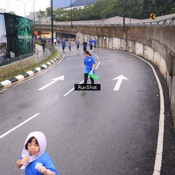 Runner Photo 7936826