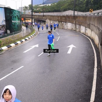 Runner Photo 7936827
