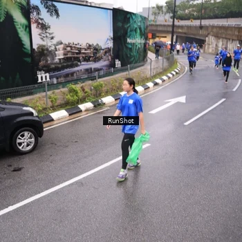 Runner Photo 7936836
