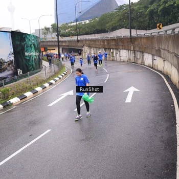 Runner Photo 7936837