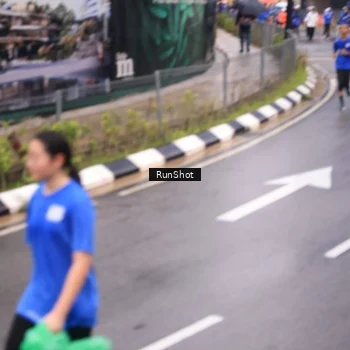 Runner Photo 7936845