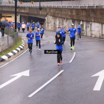 Runner Photo 7936847