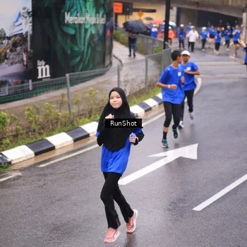 Runner Photo 7936868