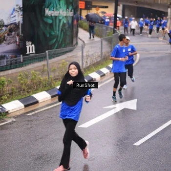 Runner Photo 7936869