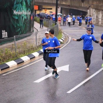 Runner Photo 7936879