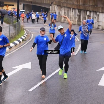 Runner Photo 7936885