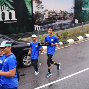 Runner Photo 7936917