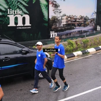 Runner Photo 7936918