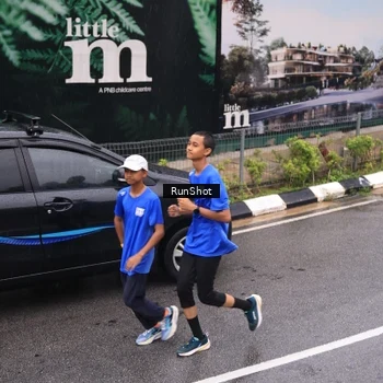 Runner Photo 7936922