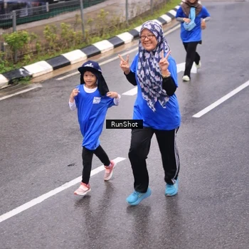 Runner Photo 7936930