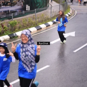 Runner Photo 7936934