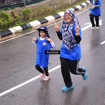 Runner Photo 7936935