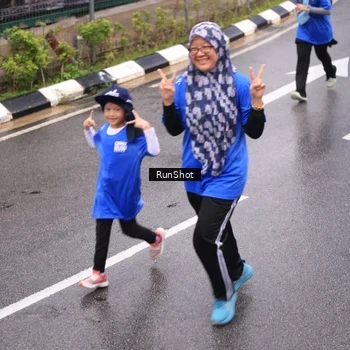 Runner Photo 7936937