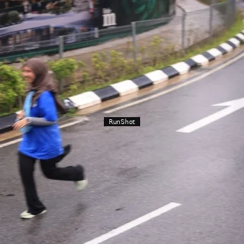 Runner Photo 7936949