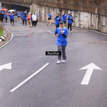 Runner Photo 7936958