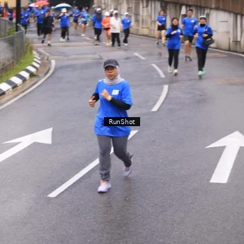Runner Photo 7936966