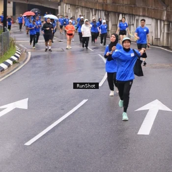 Runner Photo 7936991