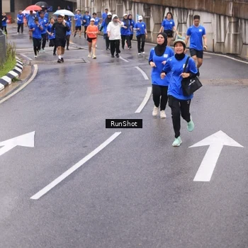 Runner Photo 7936996