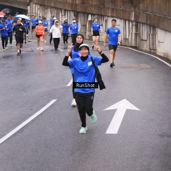 Runner Photo 7937000