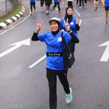 Runner Photo 7937013