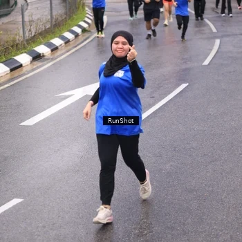 Runner Photo 7937022