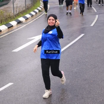 Runner Photo 7937025