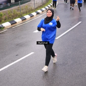 Runner Photo 7937028
