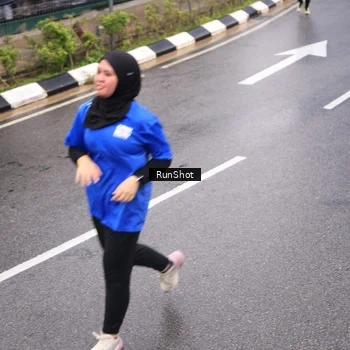 Runner Photo 7937038