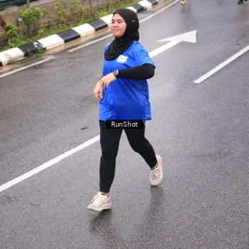 Runner Photo 7937040